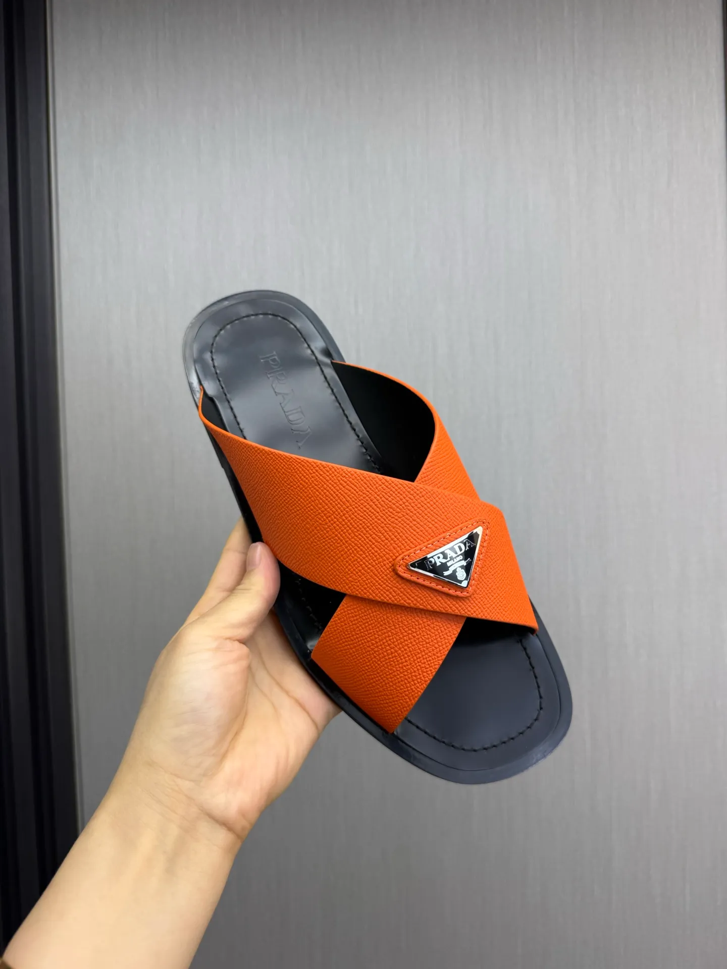 Factory price 340💰 ＰＲＡＤＡPrada - popular men's slippers hot sale 🔥 🩴Official website one to one production 38-45 sizes 45 46 🉑️Customized!
